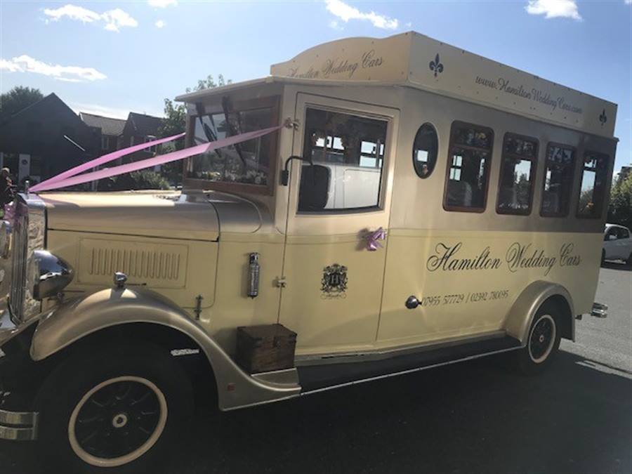 Asquith Mascot Wedding Car